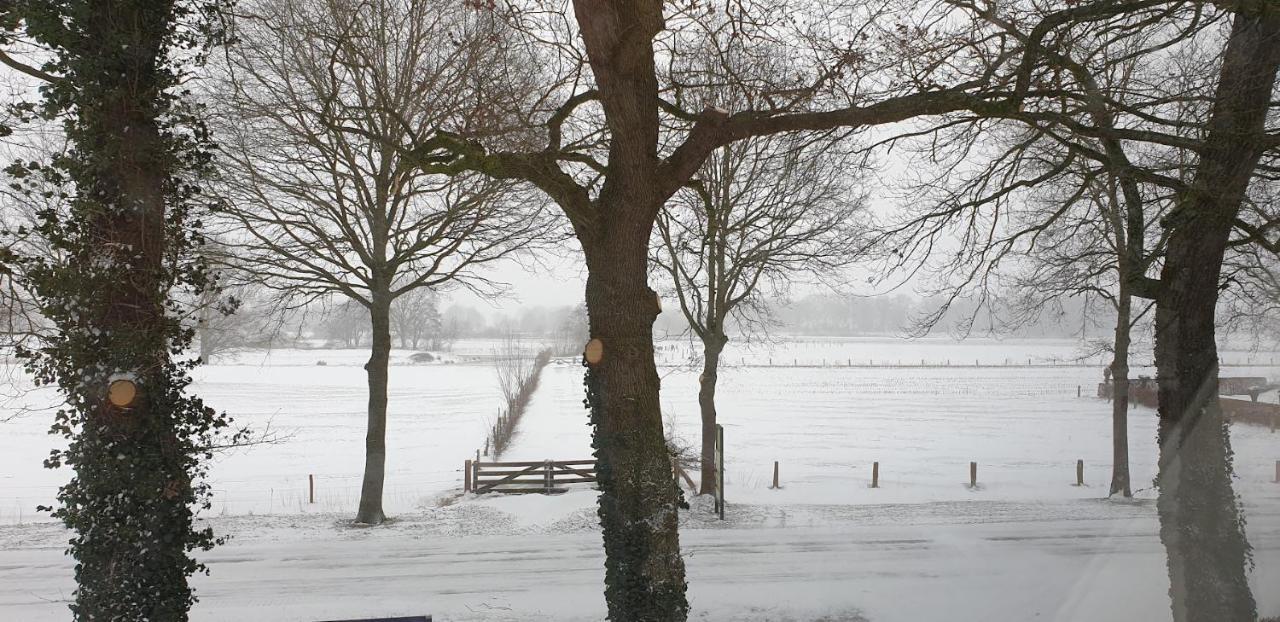 B&B Het Nijenhuis Diffelen ภายนอก รูปภาพ